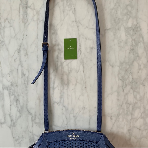 Kate Spade Mercer Isle Sienna Crossbody Bag - Picture 4 of 8